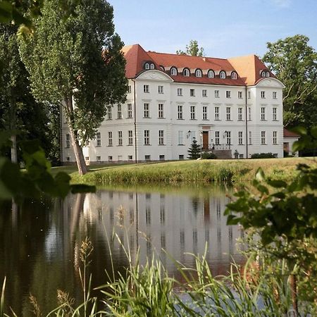 Hotel Schloss Wedendorf Zewnętrze zdjęcie