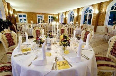 Hotel Schloss Wedendorf Zewnętrze zdjęcie