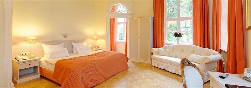 Hotel Schloss Wedendorf Zewnętrze zdjęcie